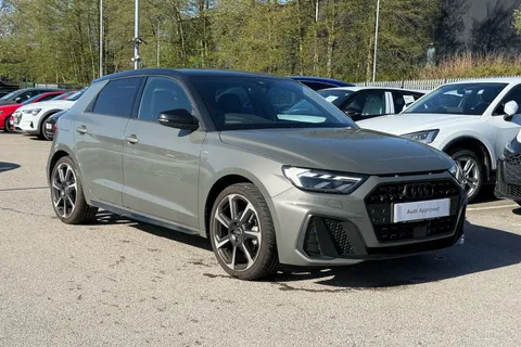 PK75KWE Audi A1 Black Edition 35 TFSI 150 PS S tronic Thumbnail #42