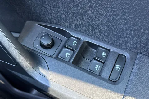 CY69BFP SEAT Arona 1.0 TSI SE Technology DSG Euro 6 (s/s) 5dr Thumbnail #39