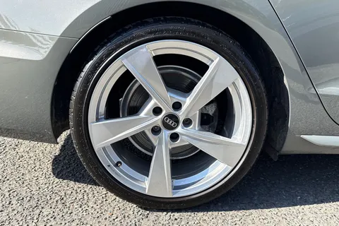 PN24LPV Audi A4 Avant 2.0 TFSI 40 S line S Tronic Euro 6 (s/s) 5dr Thumbnail #13