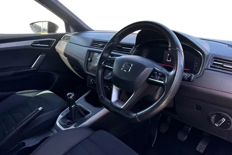 DY19XYA SEAT Arona 1.0 TSI FR Sport Euro 6 (s/s) 5dr Thumbnail #15