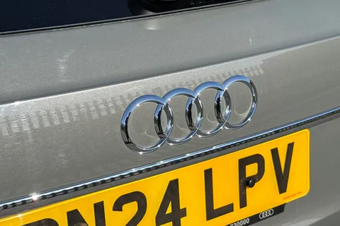 PN24LPV Audi A4 Avant 2.0 TFSI 40 S line S Tronic Euro 6 (s/s) 5dr Thumbnail #30