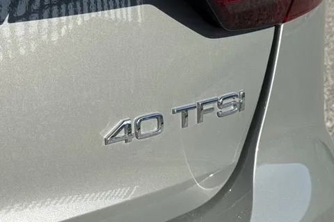 PN24LPV Audi A4 Avant 2.0 TFSI 40 S line S Tronic Euro 6 (s/s) 5dr Thumbnail #31