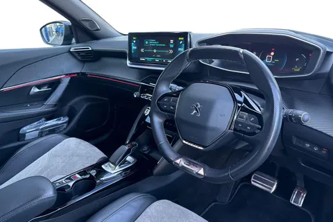 KR71LUB PEUGEOT e-2008 50kWh GT Premium Auto 5dr Thumbnail #14