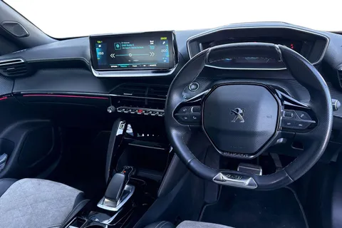 KR71LUB PEUGEOT e-2008 50kWh GT Premium Auto 5dr Thumbnail #18