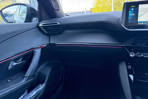KR71LUB PEUGEOT e-2008 50kWh GT Premium Auto 5dr Thumbnail #20