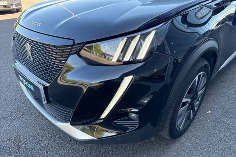 KR71LUB PEUGEOT e-2008 50kWh GT Premium Auto 5dr Thumbnail #28