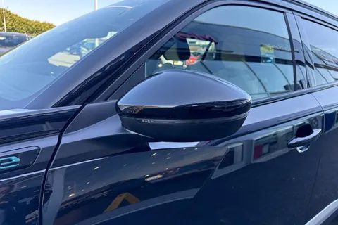 KR71LUB PEUGEOT e-2008 50kWh GT Premium Auto 5dr Thumbnail #30