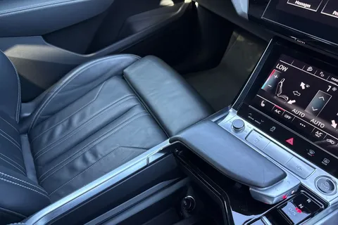 LP72CAX Audi e-tron Sportback Black Edition 55 quattro 300,00 kW Thumbnail #21