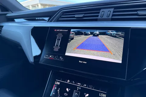 LP72CAX Audi e-tron Sportback Black Edition 55 quattro 300,00 kW Thumbnail #32