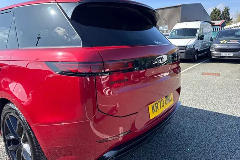 7 of 63 for Land Rover Range Rover Sport 3.0 D300 MHEV Dynamic SE Auto 4WD Euro 6 (s/s) 5dr