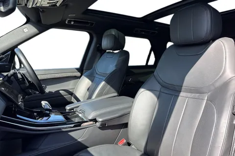 15 of 63 for Land Rover Range Rover Sport 3.0 D300 MHEV Dynamic SE Auto 4WD Euro 6 (s/s) 5dr