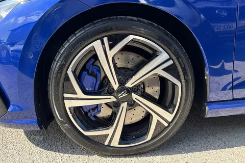 KN75UNP Volkswagen Golf 2.0 TSI 333 R 4Motion 5dr DSG Thumbnail #13