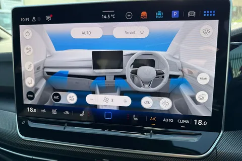 KN75UNP Volkswagen Golf 2.0 TSI 333 R 4Motion 5dr DSG Thumbnail #23