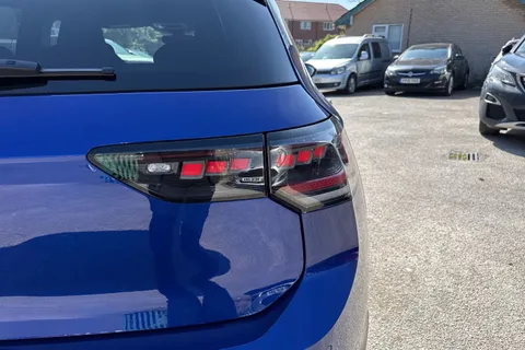 KN75UNP Volkswagen Golf 2.0 TSI 333 R 4Motion 5dr DSG Thumbnail #27