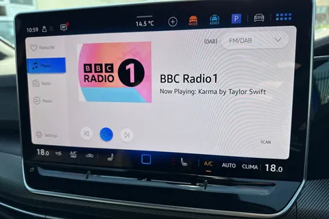 KN75UNP Volkswagen Golf 2.0 TSI 333 R 4Motion 5dr DSG Thumbnail #49