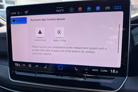 KN75UNP Volkswagen Golf 2.0 TSI 333 R 4Motion 5dr DSG Thumbnail #51