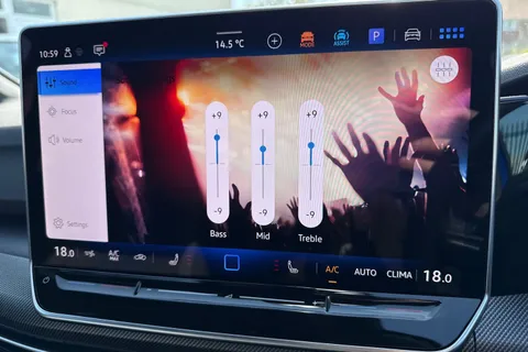 KN75UNP Volkswagen Golf 2.0 TSI 333 R 4Motion 5dr DSG Thumbnail #54