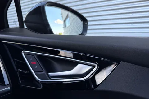 MV74ODP Audi Q4 e-tron Q4  S line 45 e-tron  210,00 kW Thumbnail #22