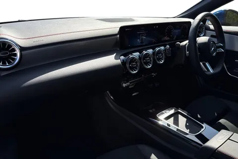 PO74OTM Mercedes-Benz Cla Class 1.3 CLA250e 15.6kWh AMG Line (Executive) Coupe 8G-DCT Euro 6 (s/s) 4dr Thumbnail #17