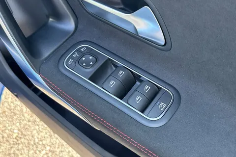 PO74OTM Mercedes-Benz Cla Class 1.3 CLA250e 15.6kWh AMG Line (Executive) Coupe 8G-DCT Euro 6 (s/s) 4dr Thumbnail #24