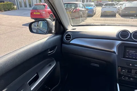 15 of 63 for Suzuki Vitara 1.4 Boosterjet MHEV SZ-T Euro 6 (s/s) 5dr