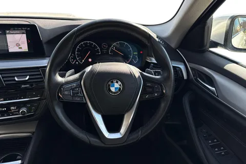 YC20VWA BMW 5 Series 2.0 520d SE Touring Auto Euro 6 (s/s) 5dr Thumbnail #19