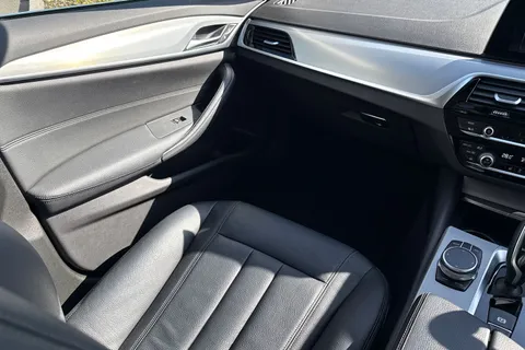 YC20VWA BMW 5 Series 2.0 520d SE Touring Auto Euro 6 (s/s) 5dr Thumbnail #21