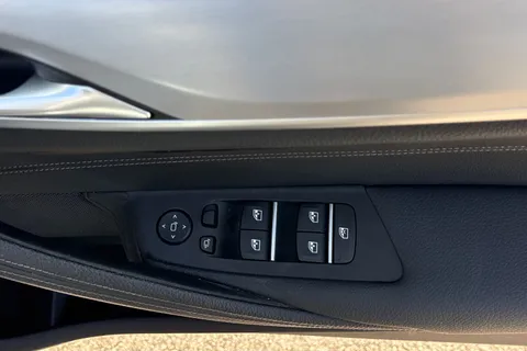 YC20VWA BMW 5 Series 2.0 520d SE Touring Auto Euro 6 (s/s) 5dr Thumbnail #22