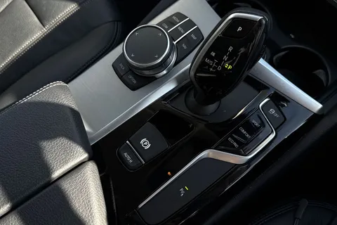 YC20VWA BMW 5 Series 2.0 520d SE Touring Auto Euro 6 (s/s) 5dr Thumbnail #24