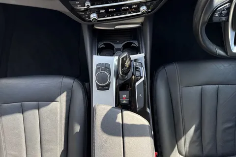 YC20VWA BMW 5 Series 2.0 520d SE Touring Auto Euro 6 (s/s) 5dr Thumbnail #32