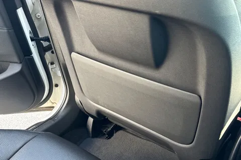 YC20VWA BMW 5 Series 2.0 520d SE Touring Auto Euro 6 (s/s) 5dr Thumbnail #34