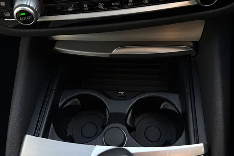 YC20VWA BMW 5 Series 2.0 520d SE Touring Auto Euro 6 (s/s) 5dr Thumbnail #43