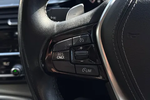 YC20VWA BMW 5 Series 2.0 520d SE Touring Auto Euro 6 (s/s) 5dr Thumbnail #47