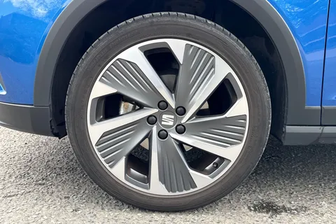 DF23CFD SEAT Arona 1.0 TSI FR Sport Euro 6 (s/s) 5dr Thumbnail #12