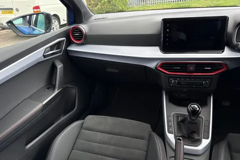 DF23CFD SEAT Arona 1.0 TSI FR Sport Euro 6 (s/s) 5dr Thumbnail #21