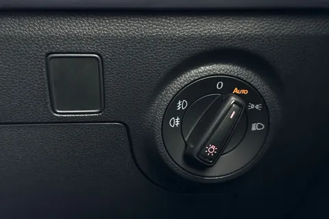 DF23CFD SEAT Arona 1.0 TSI FR Sport Euro 6 (s/s) 5dr Thumbnail #37