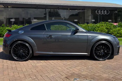 FN70HZB Audi TT Coup- Black Edition 40 TFSI  197 PS S tronic Thumbnail #4