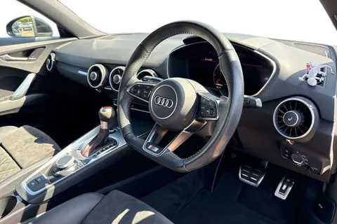 FN70HZB Audi TT Coup- Black Edition 40 TFSI  197 PS S tronic Thumbnail #15