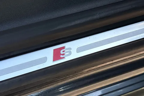 FN70HZB Audi TT Coup- Black Edition 40 TFSI  197 PS S tronic Thumbnail #32