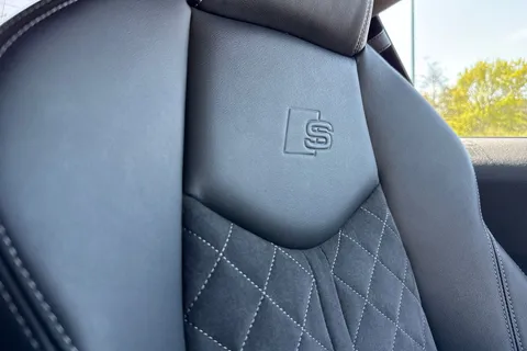 FN70HZB Audi TT Coup- Black Edition 40 TFSI  197 PS S tronic Thumbnail #45