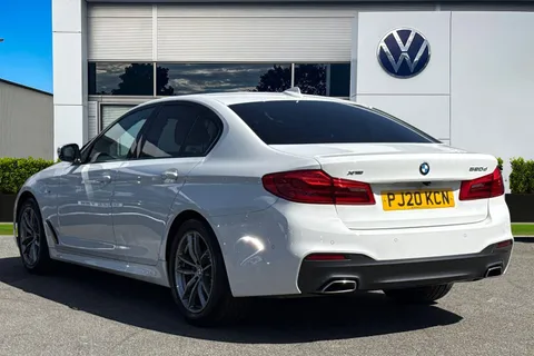 PJ20KCN BMW 5 Series 2.0 520d M Sport Auto xDrive Euro 6 (s/s) 4dr Thumbnail #3