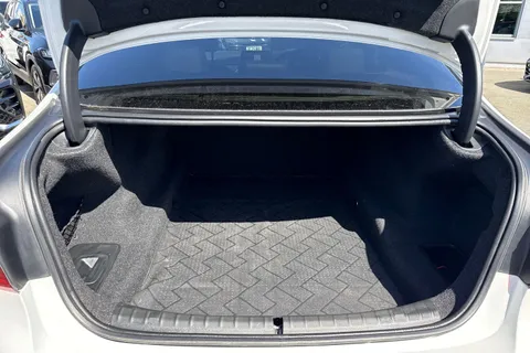 PJ20KCN BMW 5 Series 2.0 520d M Sport Auto xDrive Euro 6 (s/s) 4dr Thumbnail #8