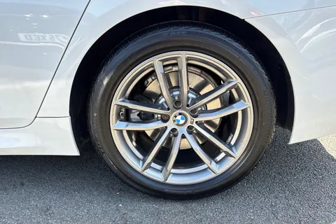 PJ20KCN BMW 5 Series 2.0 520d M Sport Auto xDrive Euro 6 (s/s) 4dr Thumbnail #13