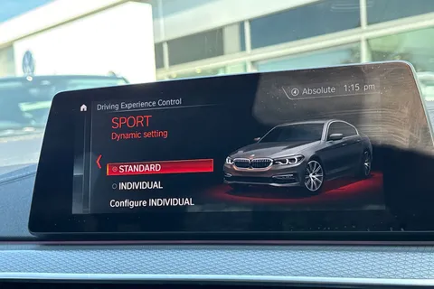 PJ20KCN BMW 5 Series 2.0 520d M Sport Auto xDrive Euro 6 (s/s) 4dr Thumbnail #32