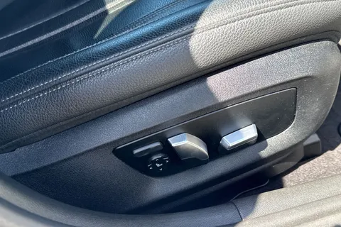 PJ20KCN BMW 5 Series 2.0 520d M Sport Auto xDrive Euro 6 (s/s) 4dr Thumbnail #42