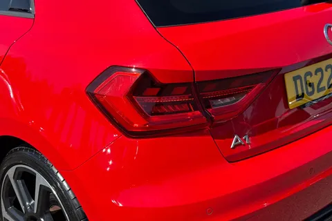 DG22ZRY Audi A1 Black Edition 30 TFSI  110 PS 6-speed Thumbnail #9