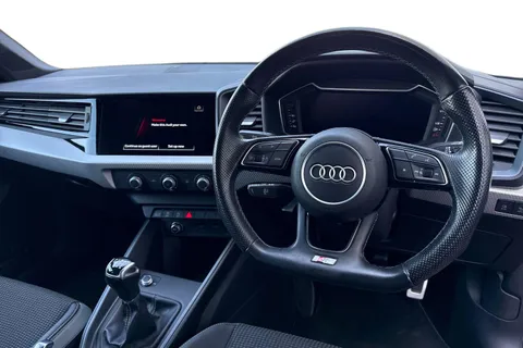 DG22ZRY Audi A1 Black Edition 30 TFSI  110 PS 6-speed Thumbnail #19