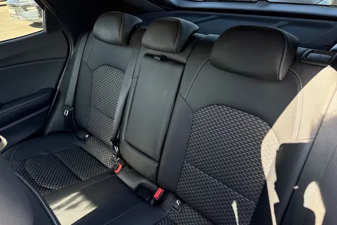 DE72JZD Kia Xceed 1.5 T-GDi 3 Euro 6 (s/s) 5dr Thumbnail #20