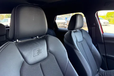 DG22ZRY Audi A1 Black Edition 30 TFSI  110 PS 6-speed Thumbnail #25