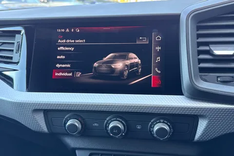 DG22ZRY Audi A1 Black Edition 30 TFSI  110 PS 6-speed Thumbnail #30